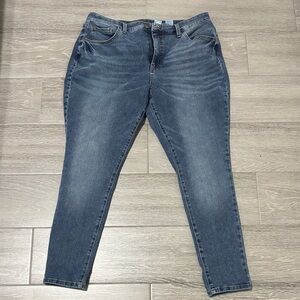 Time and Tru Women's Skinny Jeans in Dark Blue